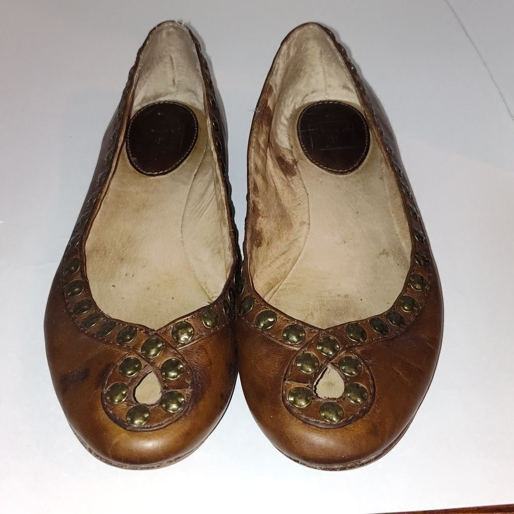 Frye Emma Honeycomb Studded Flats size 8